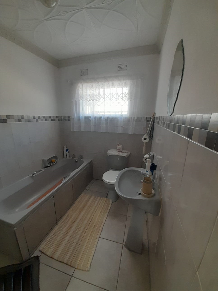3 Bedroom Property for Sale in Mdantsane Nu 17 Eastern Cape
